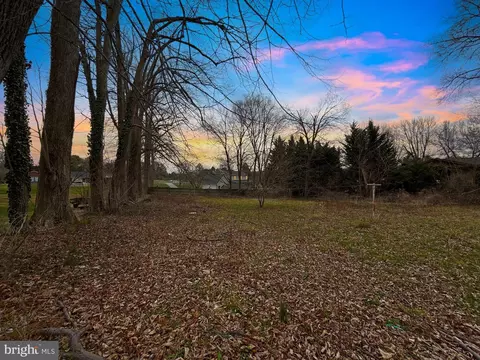 615 Washington Rd, Westminster, MD 21157