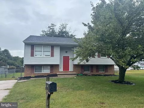 7 Zephyr Ct, Taneytown, MD 21787