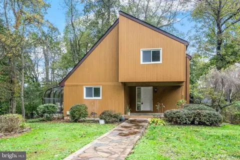316 Avalon Ln, Westminster, MD 21158