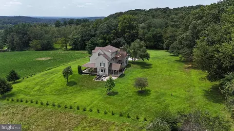 2290 W Valley Ln W, Westminster, MD 21158