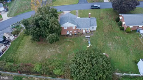 View/Area - 3911 Sunset Dr, Hampstead, MD 21074 photo 2 of 3