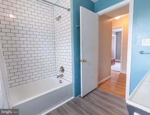 Entry Way - 3911 Sunset Dr, Hampstead, MD 21074 photo 6 of 6
