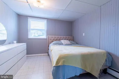 Bedroom - 3911 Sunset Dr, Hampstead, MD 21074 photo 6 of 7