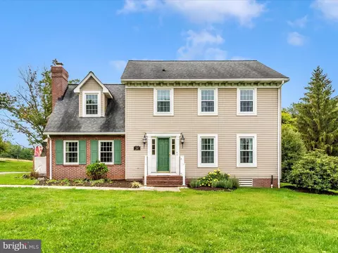 1204 Weymouth St, Westminster, MD 21158