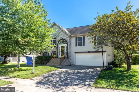 314 Huntinghorn St, Taneytown, MD 21787