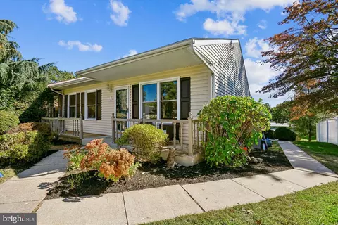 304 Crestview Ct, Westminster, MD 21158 photo 4