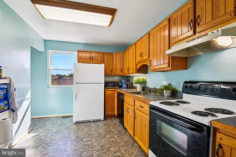304 Crestview Ct, Westminster, MD 21158 photo 14