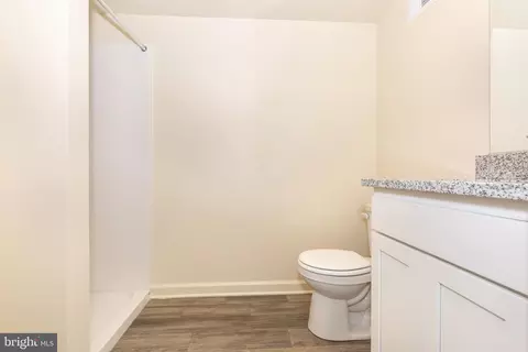 Bath - 820 Wembley Dr #2B, Hampstead, MD 21074 photo 1 of 2