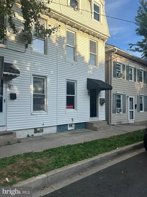 92 Pennsylvania Ave, Westminster, MD 21157