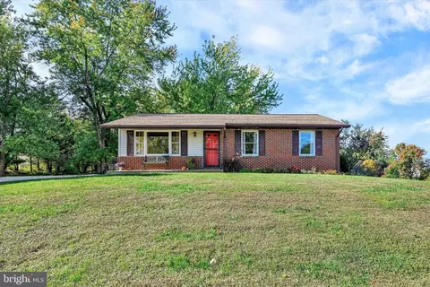 3492 Woodholme Dr, Hampstead, MD 21074