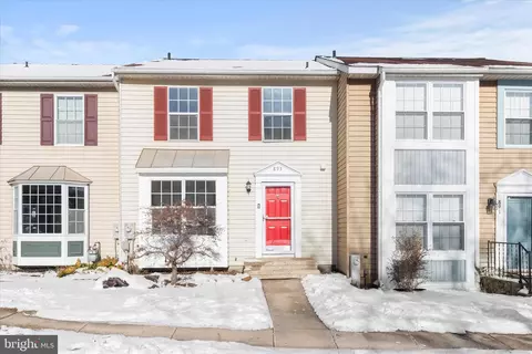 893 Century St, Hampstead, MD 21074