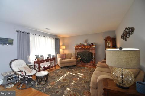 314 Hook Rd, Westminster, MD 21157 photo 5