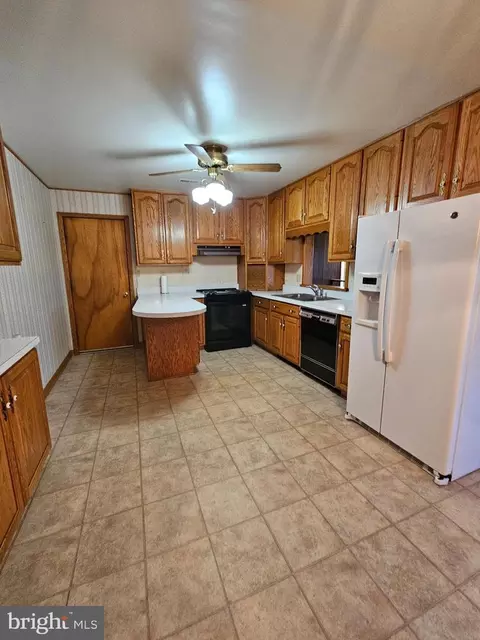 1124 Cedarbrook Rd, Hampstead, MD 21074 photo 14