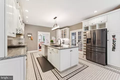 Kitchen - 1230 Allview Dr, Hampstead, MD 21074 photo 1 of 3