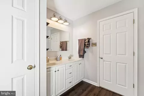 Entry Way - 1230 Allview Dr, Hampstead, MD 21074 photo 2 of 3