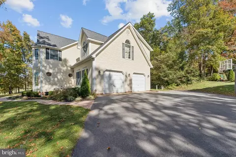 Exterior - 1230 Allview Dr, Hampstead, MD 21074 photo 3 of 6
