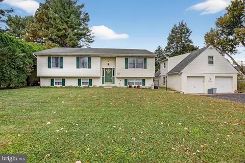 6604 Monroe Ave, Eldersburg, MD 21784