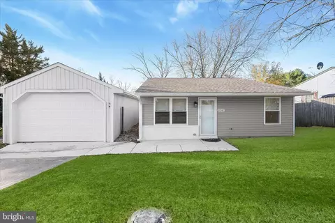 3247 Grafton St, Manchester, MD 21102