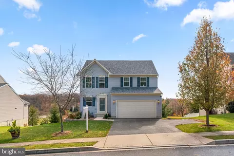 2869 Mahla Ct, Manchester, MD 21102