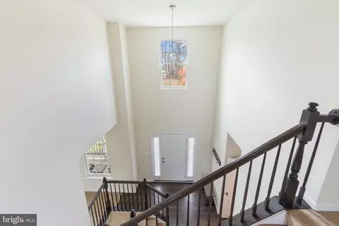 Entry Way - 209 Colbert St, Taneytown, MD 21787 photo 9 of 21