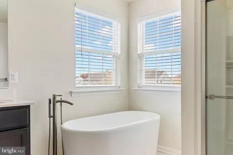 Entry Way - 209 Colbert St, Taneytown, MD 21787 photo 14 of 21