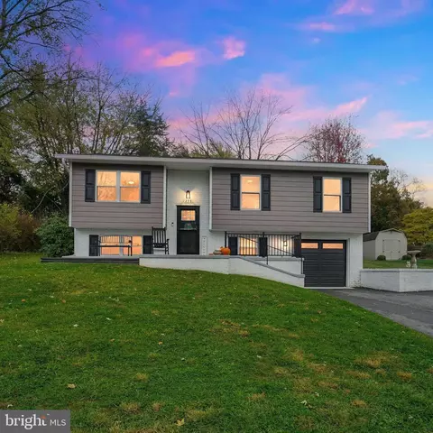 298 Jenny Dr, Westminster, MD 21158