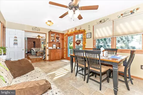592 Scott Dr, Westminster, MD 21157 photo 16