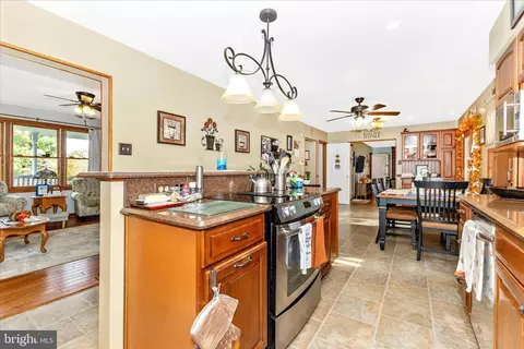 592 Scott Dr, Westminster, MD 21157 photo 21