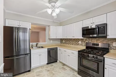 Kitchen - 4642 Marksman Ct, Hampstead, MD 21074 photo 1 of 3