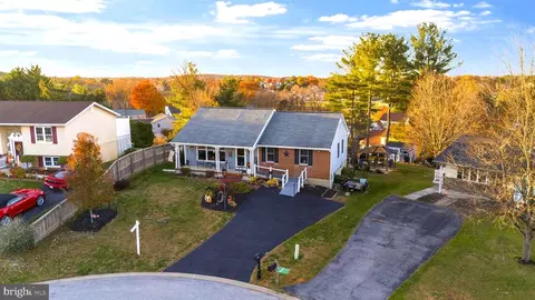 418 London Ct, Westminster, MD 21157