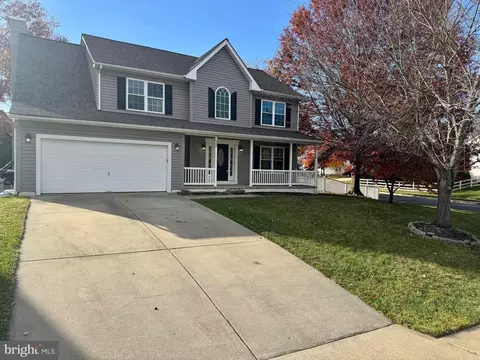32 Cypress Point Ct, Westminster, MD 21158