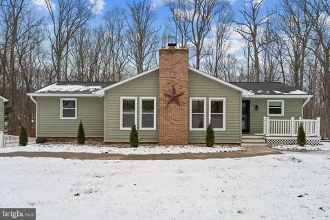 1800 Pine Knob Rd, Sykesville, MD 21784