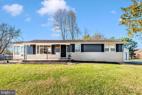 4706 Warner Dr, Manchester, MD 21102