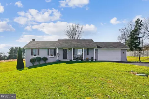 1525 Fannie Dorsey Rd, Sykesville, MD 21784