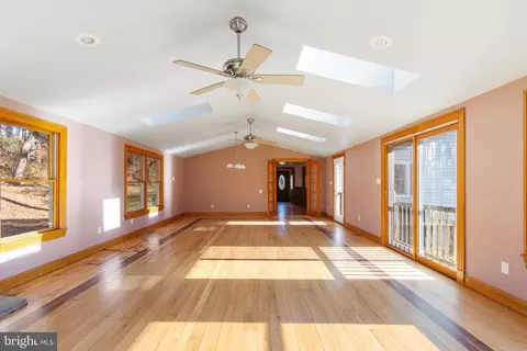 4100 Simpson Dr, Westminster, MD 21158 photo 17
