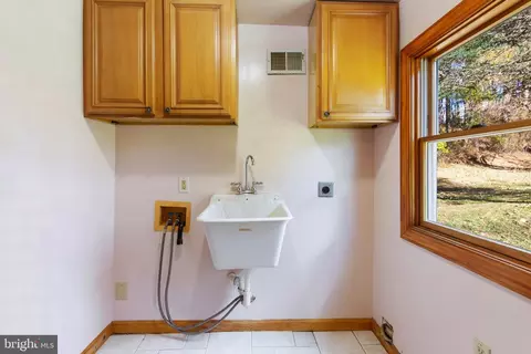 4100 Simpson Dr, Westminster, MD 21158 photo 8