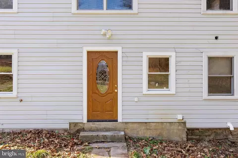 4100 Simpson Dr, Westminster, MD 21158 photo 5