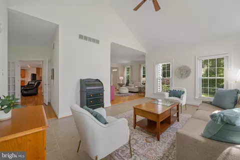 4206 Sequoia Dr, Westminster, MD 21157 photo 12
