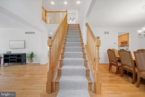 4206 Sequoia Dr, Westminster, MD 21157 photo 5