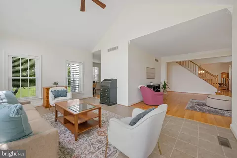 4206 Sequoia Dr, Westminster, MD 21157 photo 10