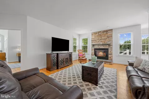 4206 Sequoia Dr, Westminster, MD 21157 photo 17
