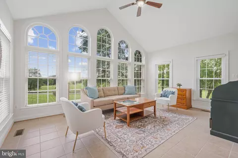4206 Sequoia Dr, Westminster, MD 21157 photo 9