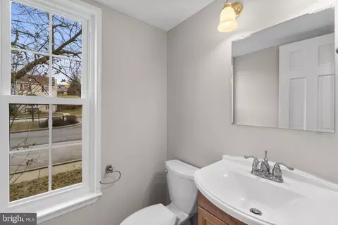 496 Silver Ct, Westminster, MD 21158 photo 17