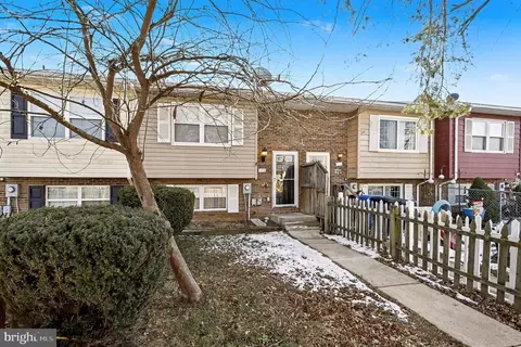 105 Carnival Dr, Taneytown, MD 21787