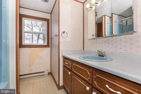 Bath - 16 Leppo Rd, Westminster, MD 21158 photo 1 of 1