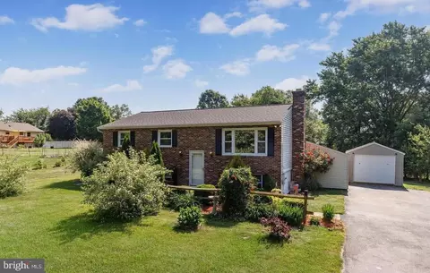 3500 Lawndale Rd E, Reisterstown, MD 21136