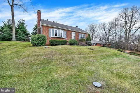 Exterior - 135 Smith Ave, Westminster, MD 21157 photo 7 of 8