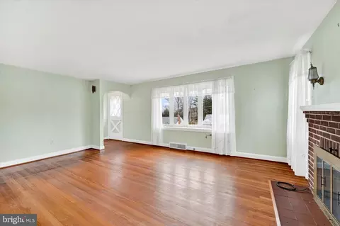 Living - 135 Smith Ave, Westminster, MD 21157 photo 3 of 3