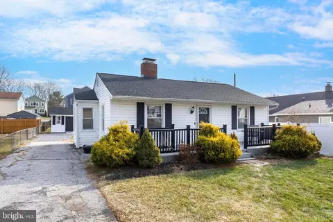 Exterior - 413 Oak Ave, Westminster, MD 21157 photo 3 of 10