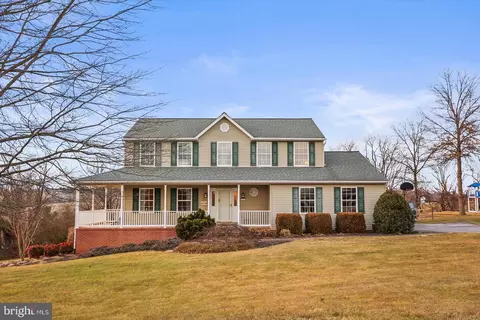 400 Plankwood Dr, Westminster, MD 21158